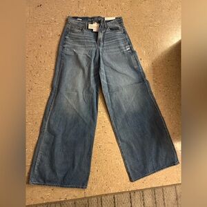 American Eagle Outfitters Relaxed Blue Jeans